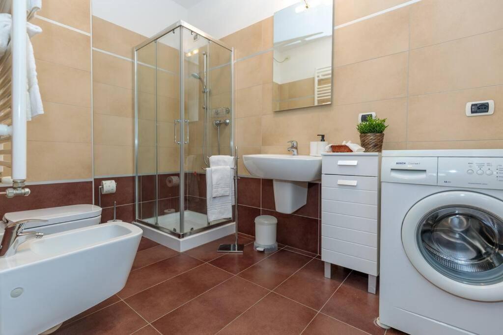10 Min From Venice Free Garage Lovely Flat Местре Екстер'єр фото