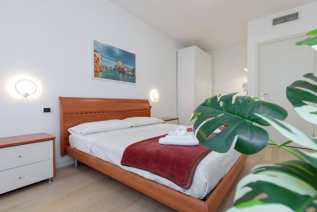 10 Min From Venice Free Garage Lovely Flat Местре Екстер'єр фото