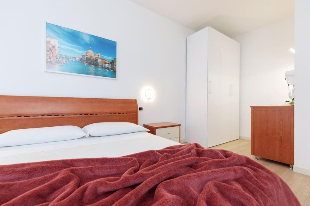 10 Min From Venice Free Garage Lovely Flat Местре Екстер'єр фото